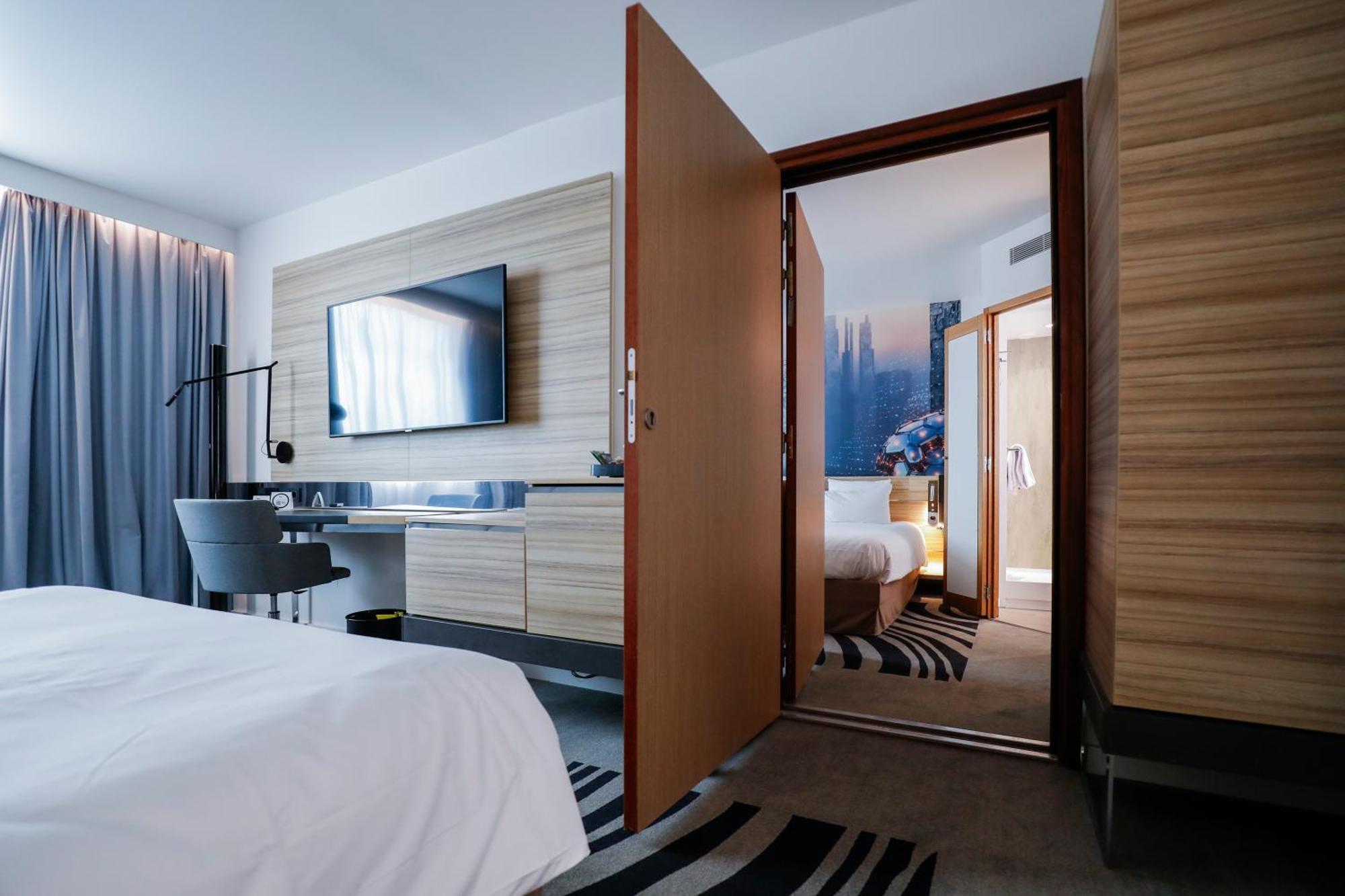 Novotel Luxembourg Centre Esterno foto