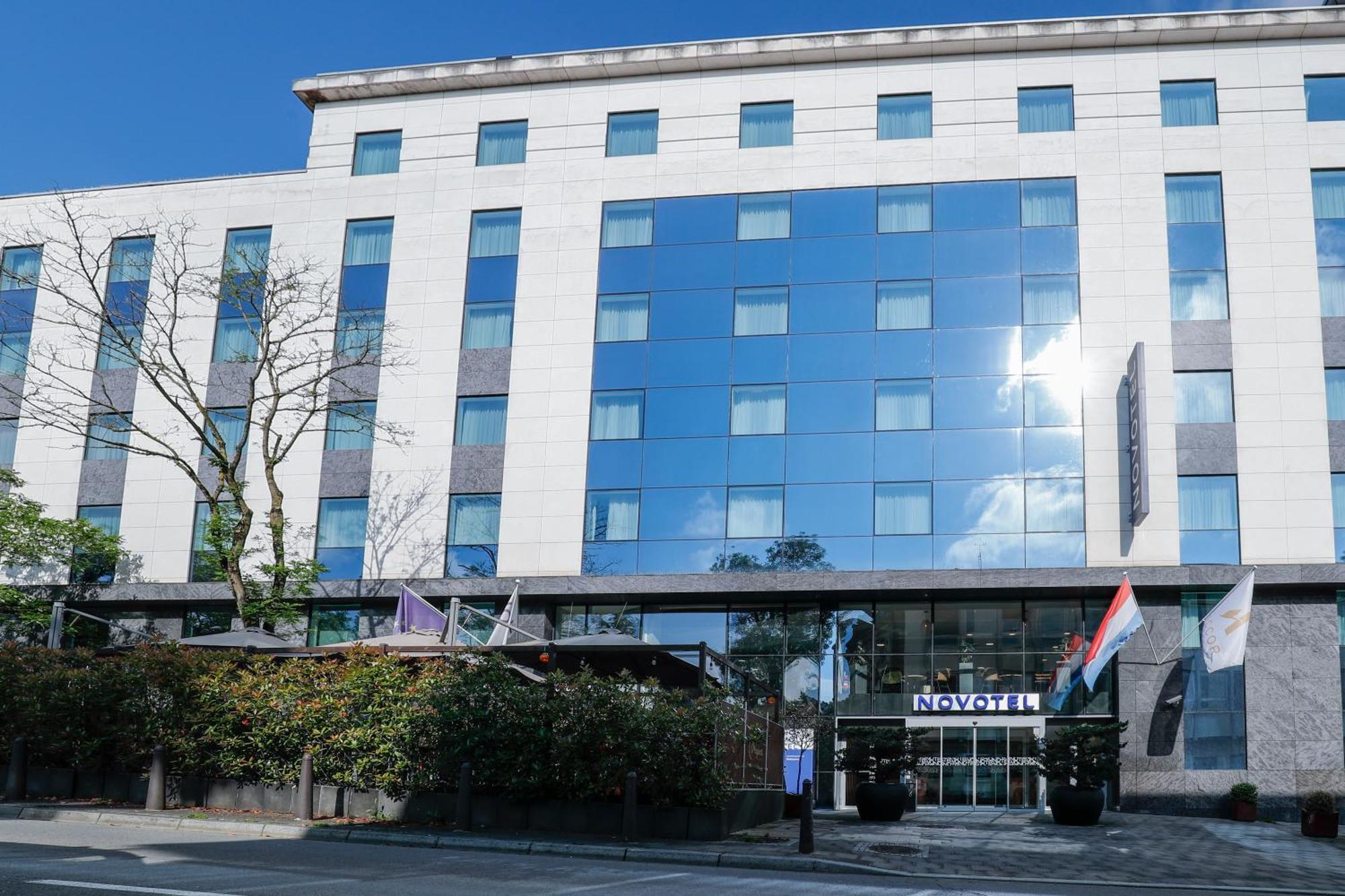 Novotel Luxembourg Centre Esterno foto