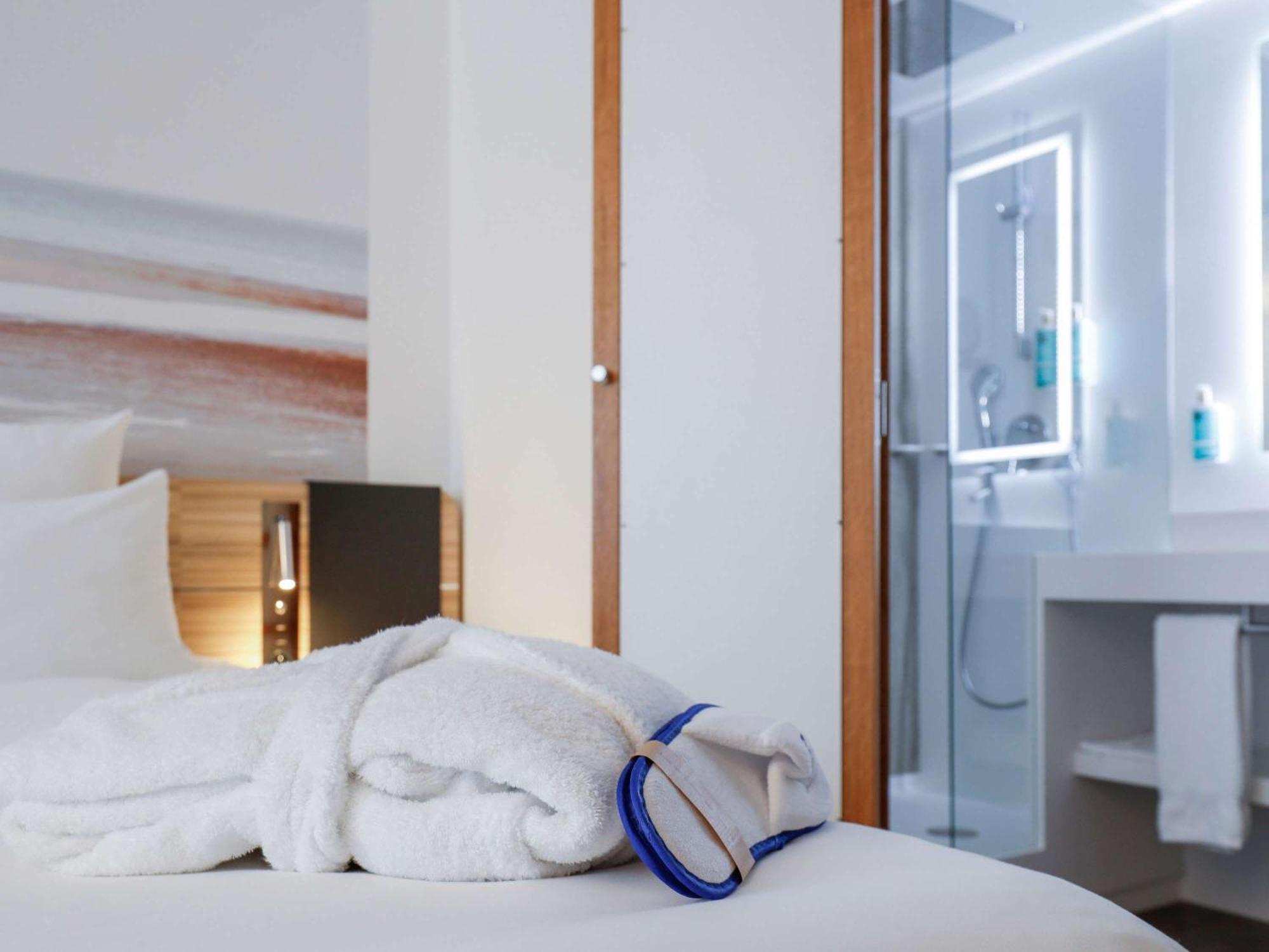 Novotel Luxembourg Centre Esterno foto